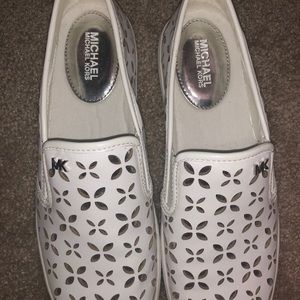 Michael Kors slide ons